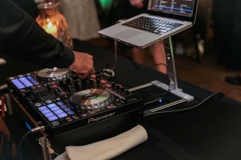 Angela Powell Woulfe, Photographer