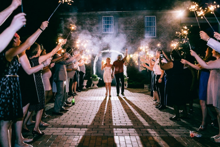 How to Plan the Perfect Sparkler Exit for Your Wedding Day